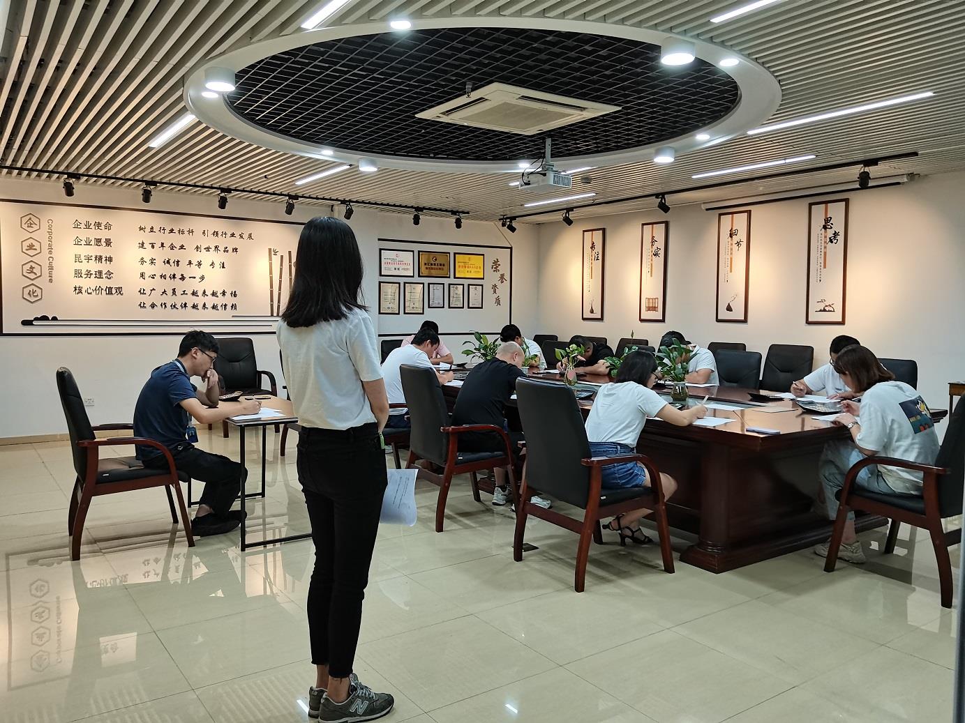 db电子游戏-不凡成就非凡,相信品牌的力量
