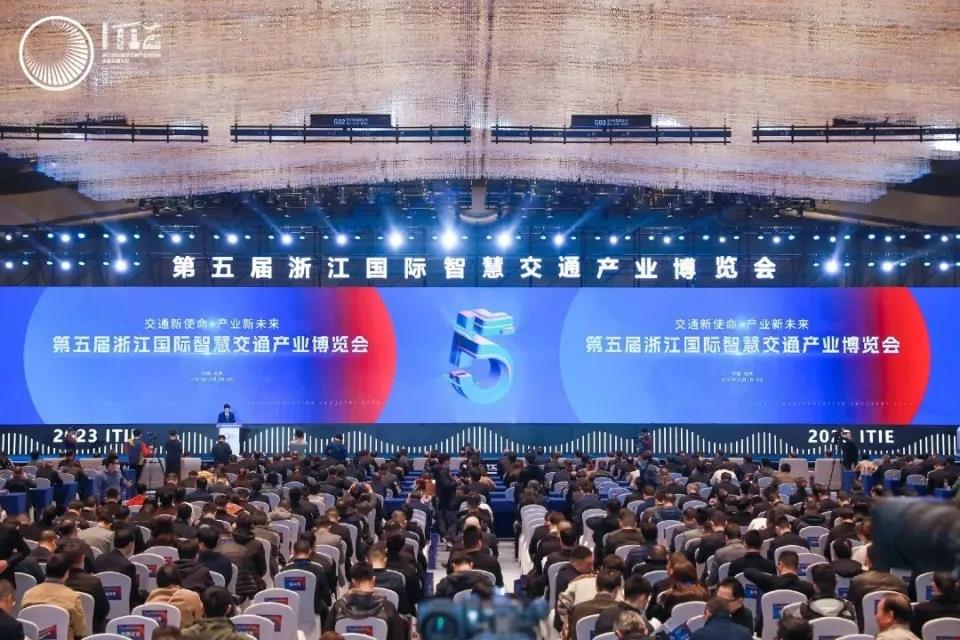 db电子游戏-不凡成就非凡,相信品牌的力量